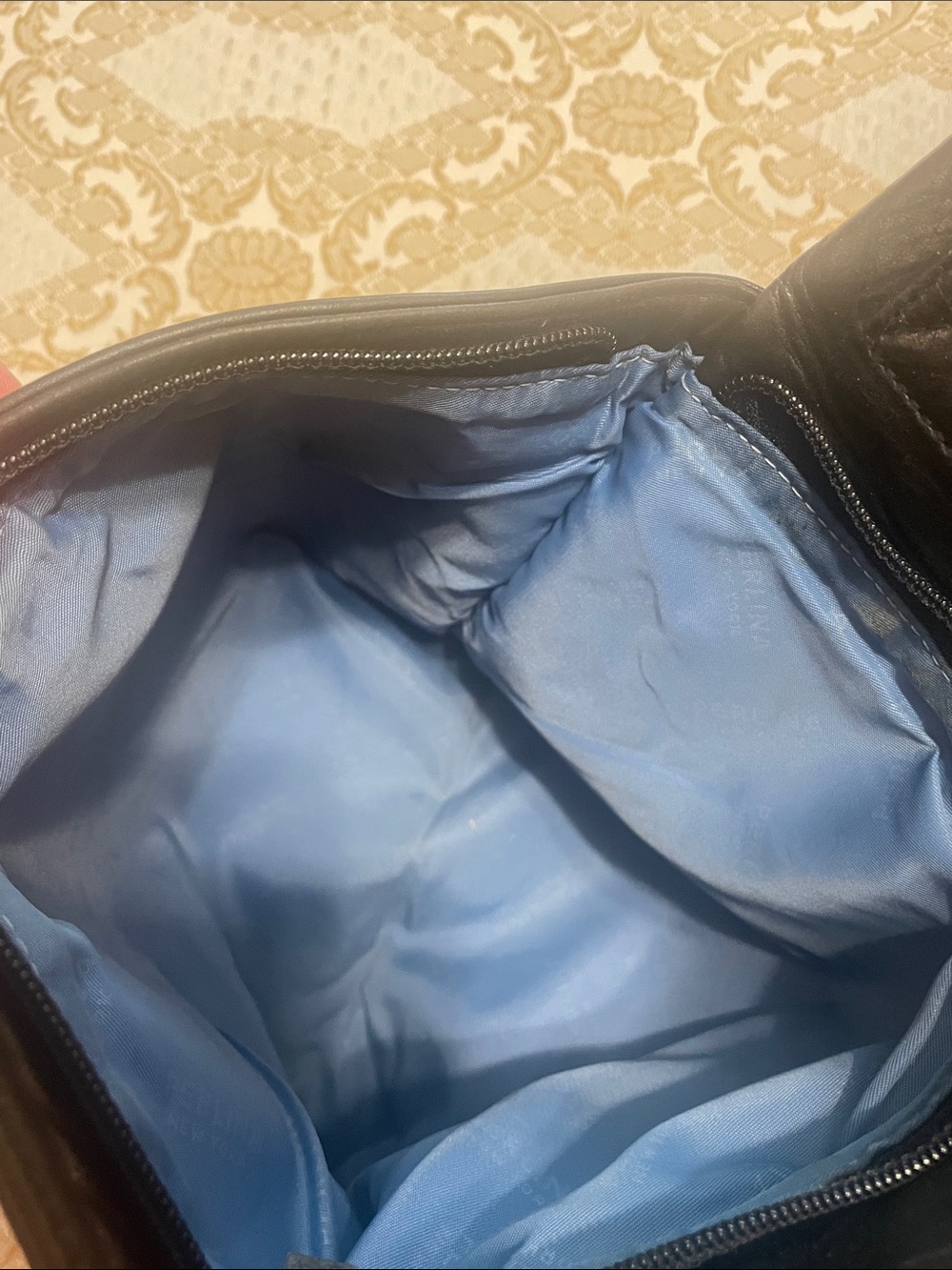 PERLINA Black Leather Shoulder Bag - Picture 3 of 8